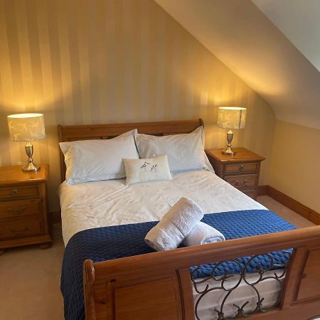 Cosy Rooms In A Stone Cottage Salthill 外观 照片