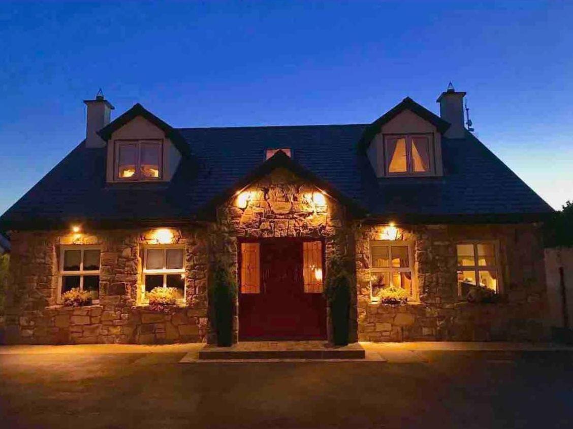 Cosy Rooms In A Stone Cottage Salthill 外观 照片