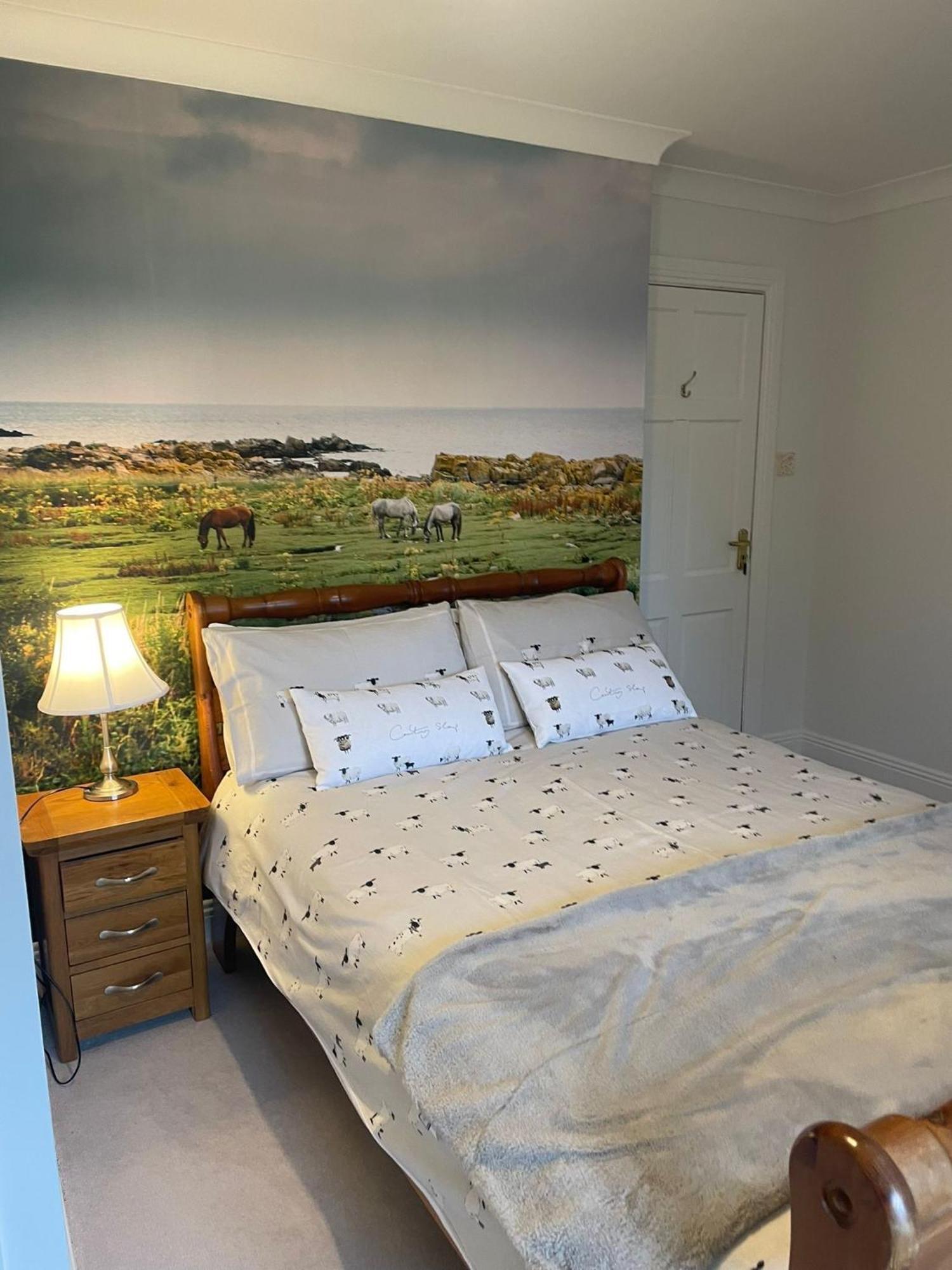 Cosy Rooms In A Stone Cottage Salthill 外观 照片